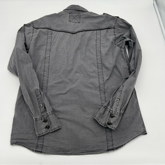 Hard Rock Cafe‎ Shirt Size Large Gray Embroidered Vegas Rock Utility Button Down - Picture 2 of 16
